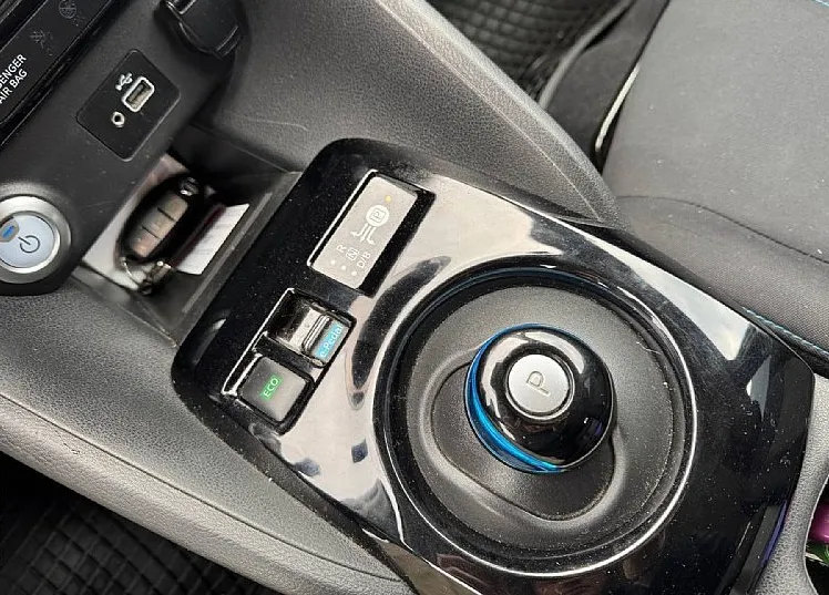 Zunanja slika - Nissan Leaf - Tekna 40kW - KAMERA... - 10