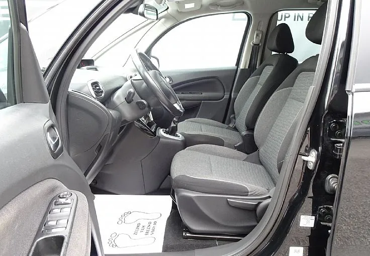 Zunanja slika - Citroën C3 Picasso - 1.2 Exclusive 1.LASTNIK VELIKI SERVIS FINANCIRANJE - 6