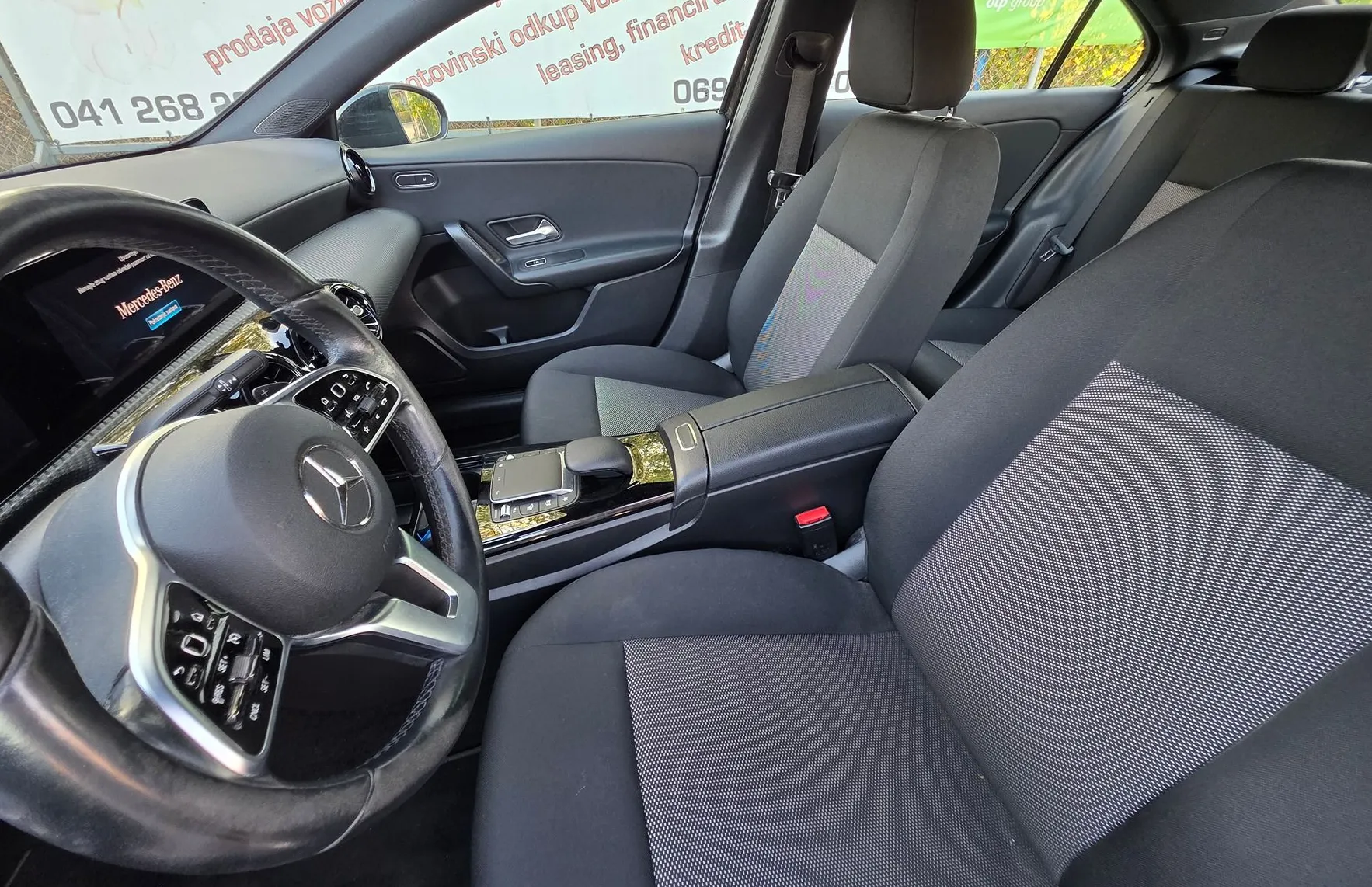 Zunanja slika - Mercedes-Benz A-Razred - A LIMUZINA 180D LED-WIDESCR-KAMERA-GRETJE SEDEŽEV - 12