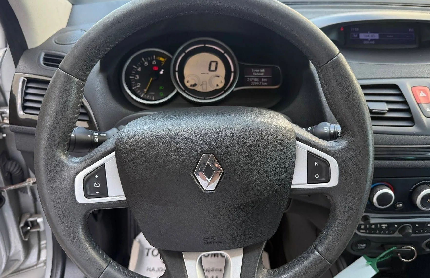 Zunanja slika - Renault Mégane - Megane 1.6 16V SLOVENSKO VOZILO REDNO SERVISIRANO TOP... - 15