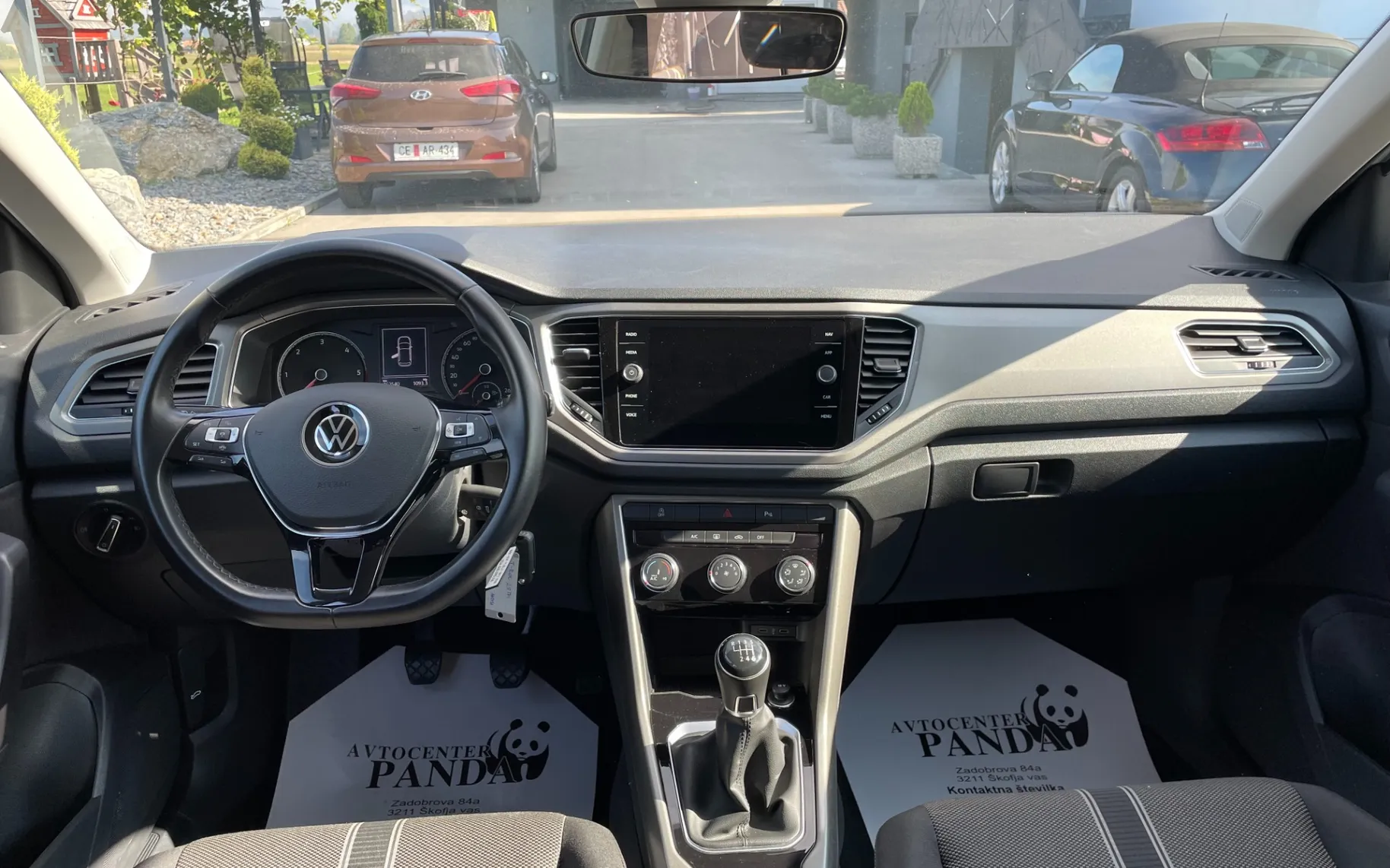 Zunanja slika - Volkswagen T-Roc - 2.0 TDI Sport+1.LASTNIK+ALU+ACC+NAVI+PDC+ODLIČEN. - 9