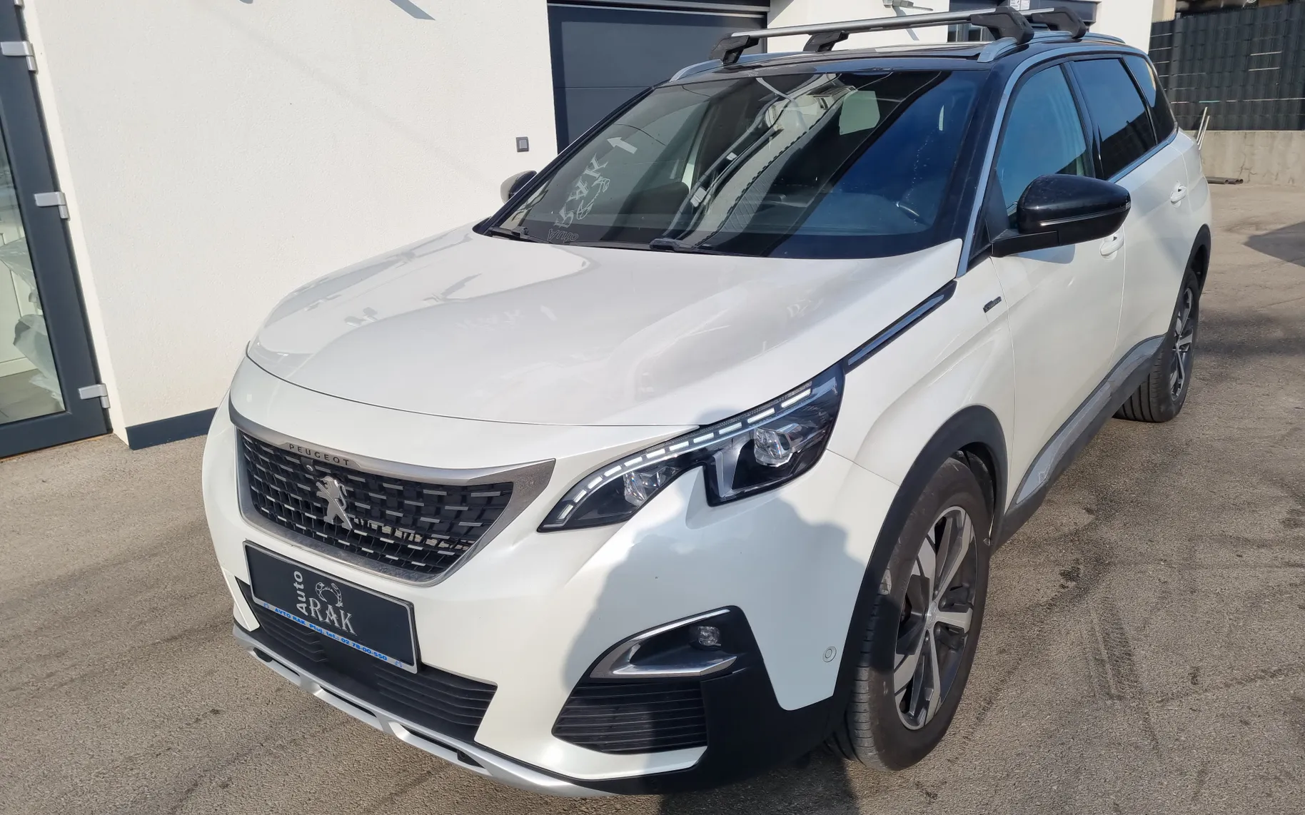 Zunanja slika - Peugeot 5008 - 2.0 HDI  GT Line Avt. 1.LASTNIK,SERVISNA - 2