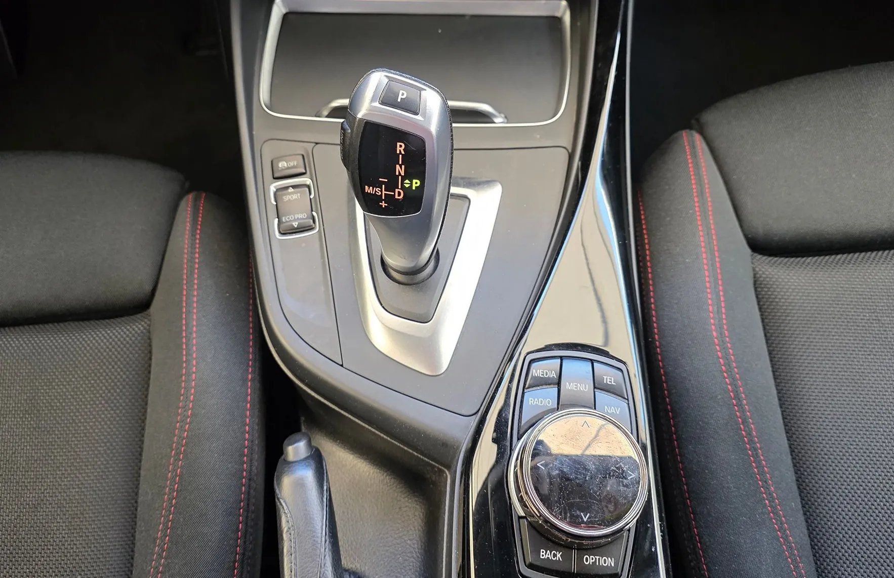 Zunanja slika - BMW Serija 1 - : 118d Sport - LED - TEMP. - GR. SED. - NAVIGACIJA - 13