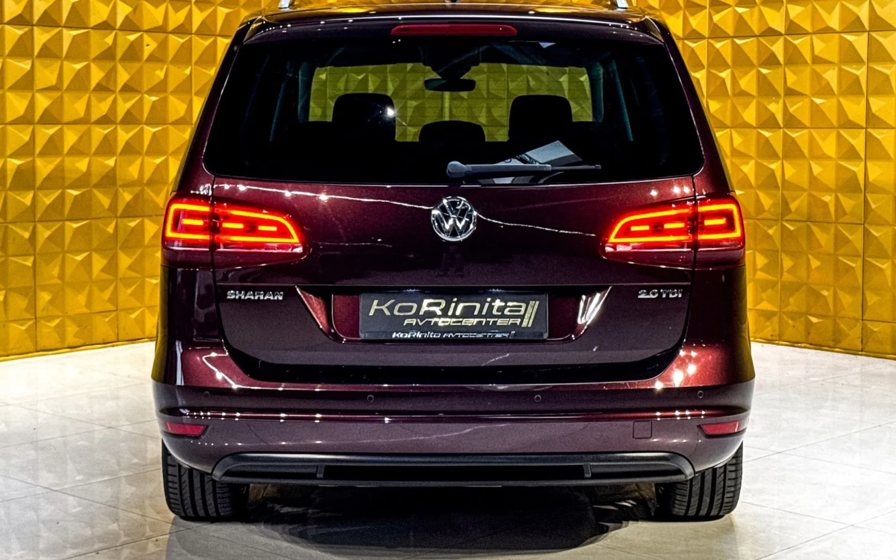 Notranja slika - Volkswagen Sharan - 2.0 TDI AUT. 7 SEDEZEV-ALLSTAR-EL. ODPIRANJE VRAT - 10