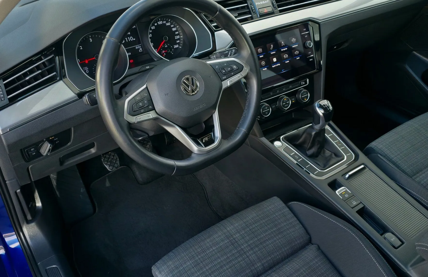 Zunanja slika - Volkswagen Passat - Variant 2.0TDI R-line LED•ACC•LANE•AMBIENT•NAVI•2X-PDC•17C - 5
