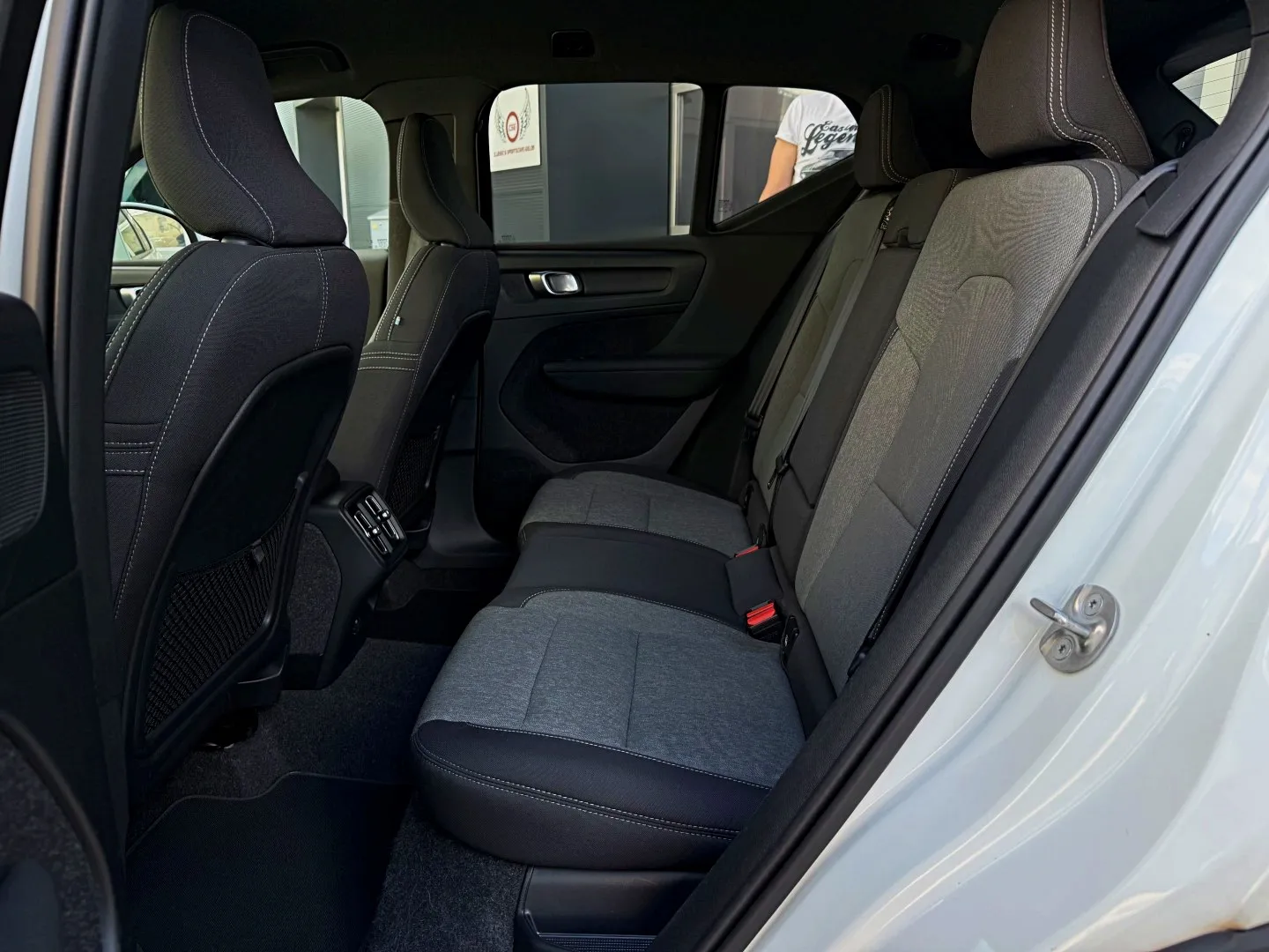 Zunanja slika - Volvo XC40 - B3P Nordic Core Avt. - 9
