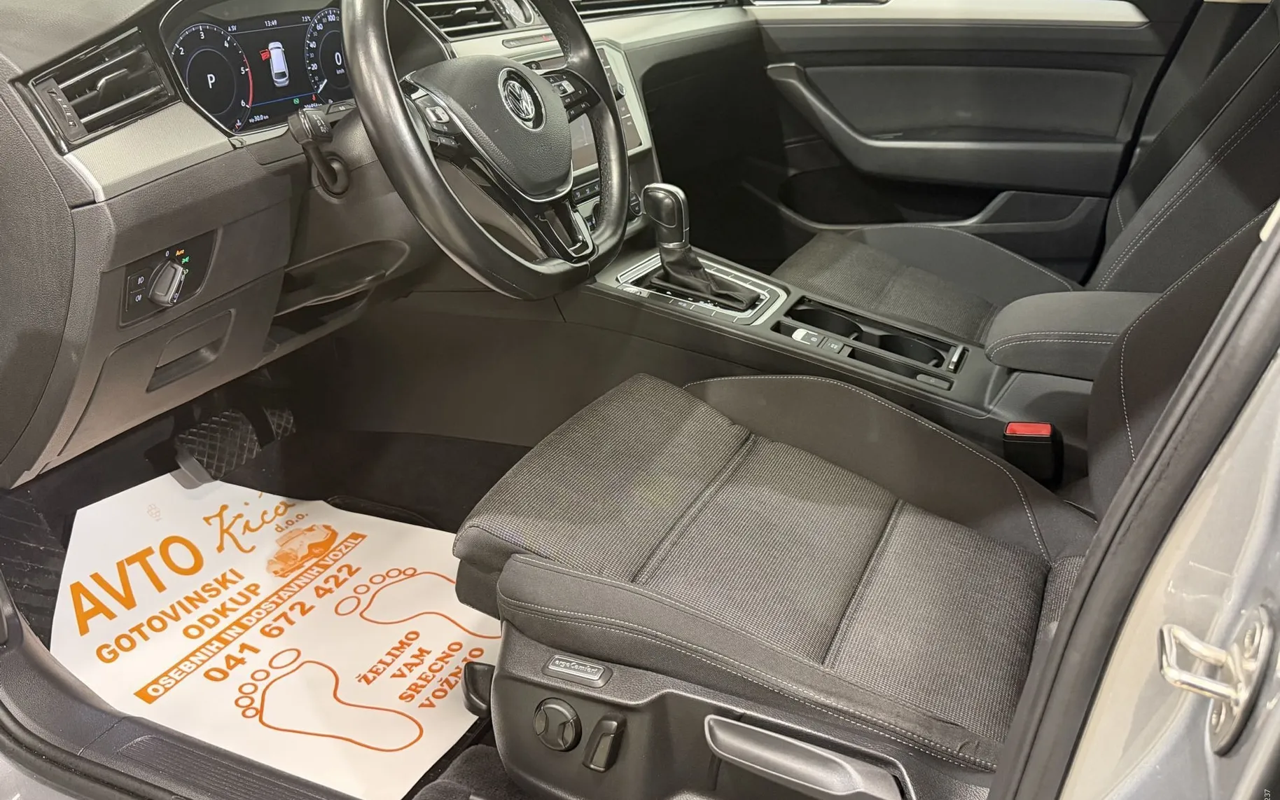 Notranja slika - VW Passat Variant - 2.0 TDI-DSG-VIRTUAL-FULL LED-KAMERA-RADAR TEM-NA.. - 9