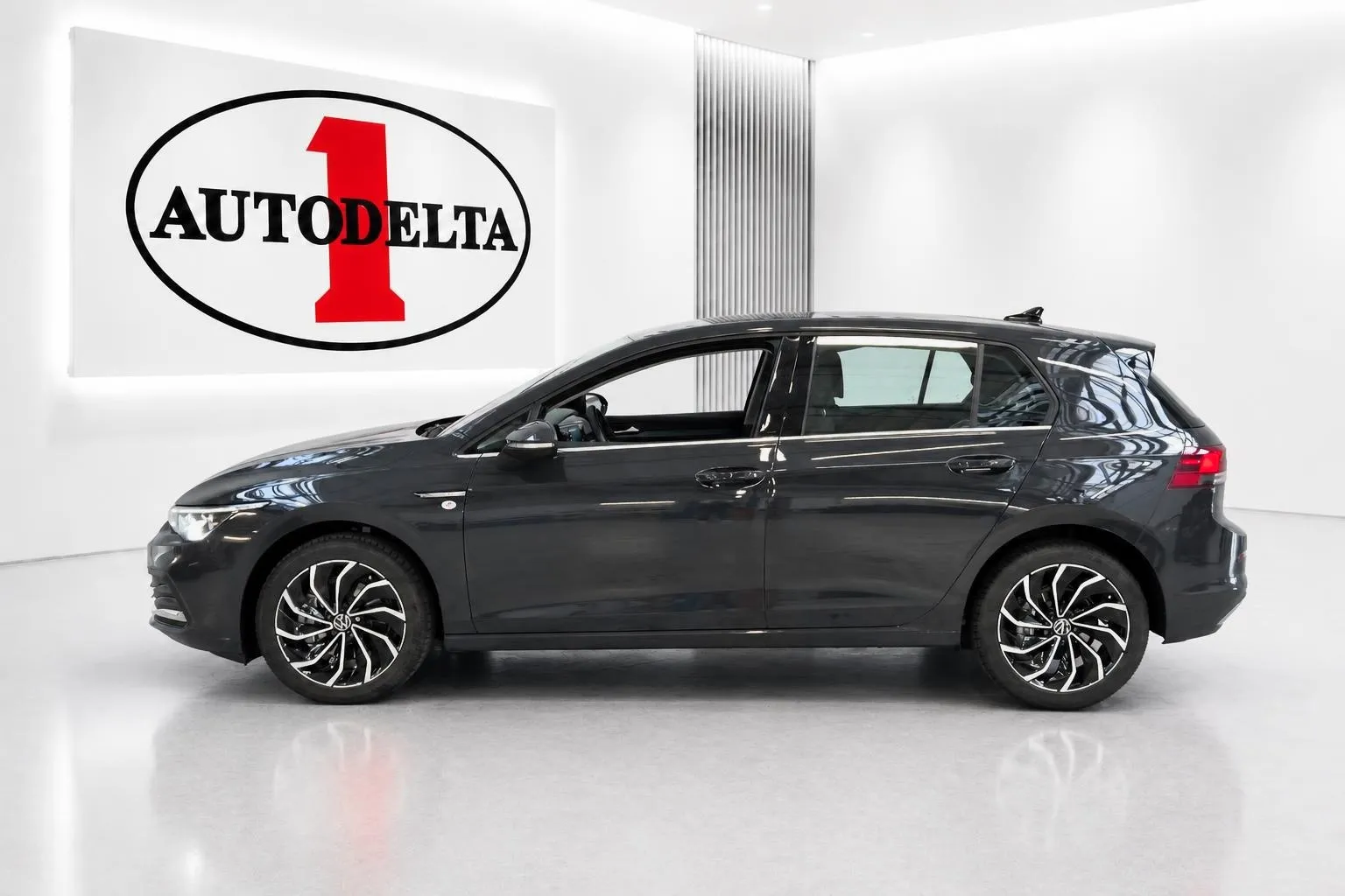 Zunanja slika - Volkswagen Golf - 2.0 TSI DSG - 3