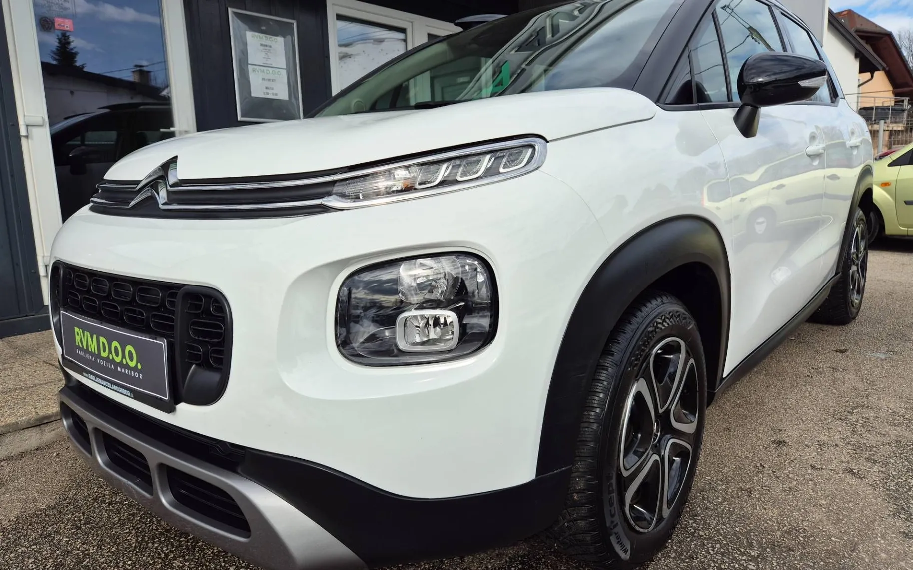 Zunanja slika - Citroën C3 Aircross - FEEL°BLUEHDI°LED°2.LAST°NAVI°PDC°TOUCH°LANE ASSI.. - 2