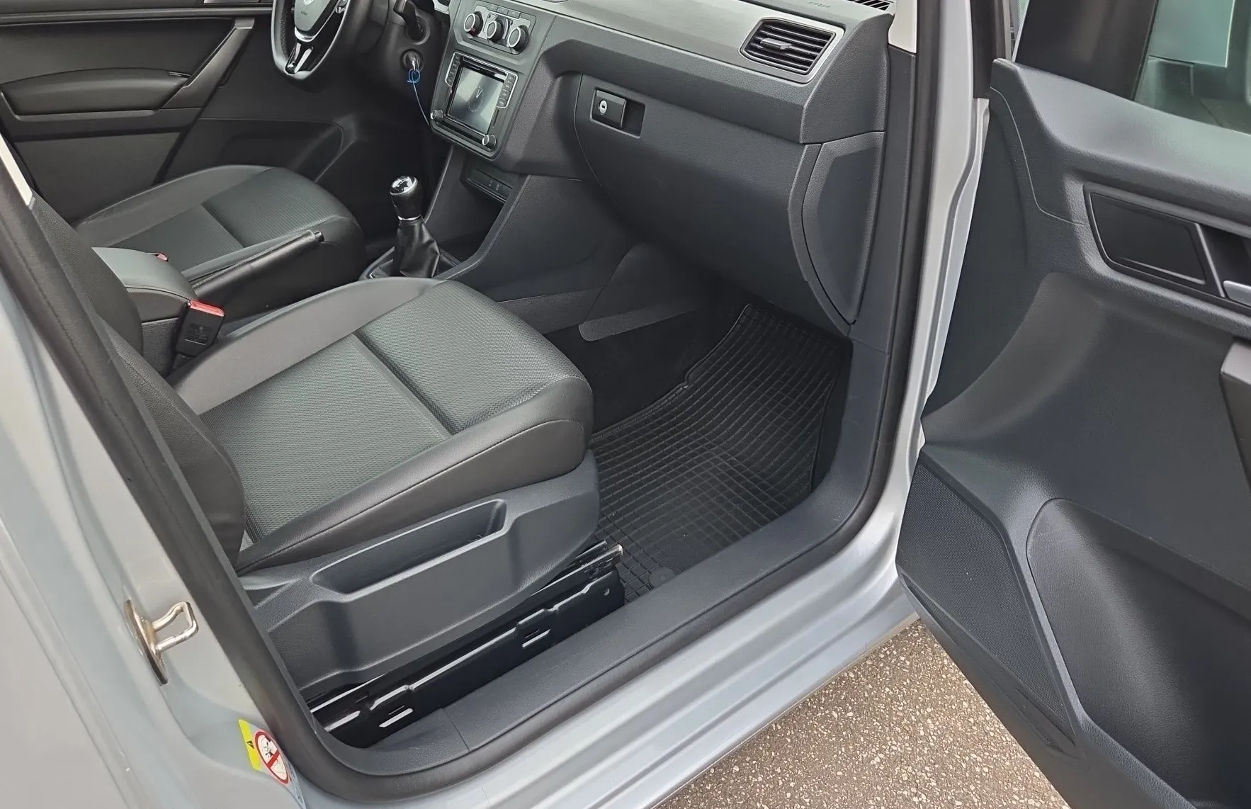 Zunanja slika - VW Caddy - 2.0 TDI 110KW - 13