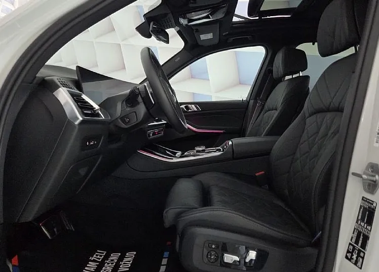 Zunanja slika - BMW X5 - serija : M60i xDrive.M.SPORT-ZRAČNO-KLJUKA-PANO-HUD-WEB-KEY - 10