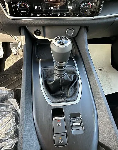 Zunanja slika - Nissan Qashqai - Acenta 1.3 DIG-T MHEV 140 +Paket Cold - 10