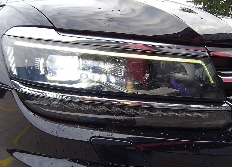 Zunanja slika - VW Tiguan - 2.0 TDI DSG 4MOT Highline 240KM - SLO - - 18