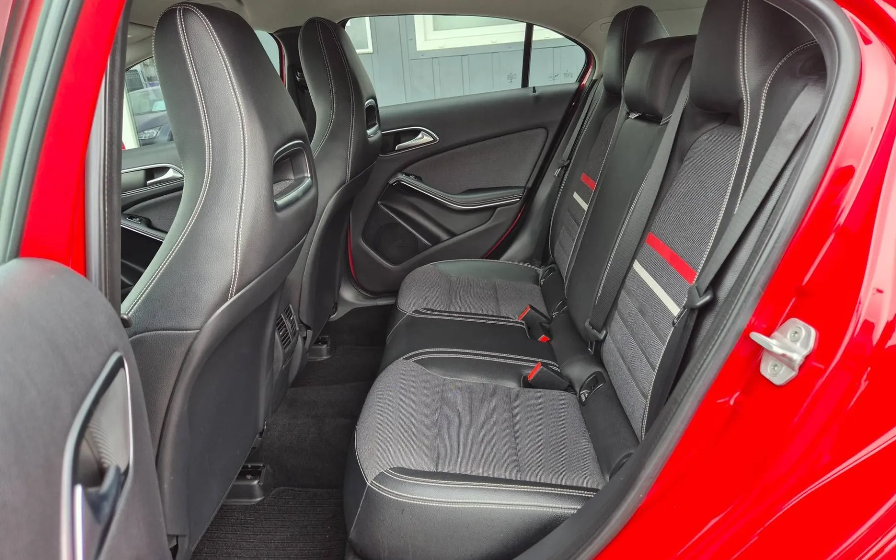 Zunanja slika - Mercedes-Benz A-Razred - STYLE°SLO°BI-XENON°KAMERA°AVT.KLIMA°ALU°BLUETOOTH. - 20