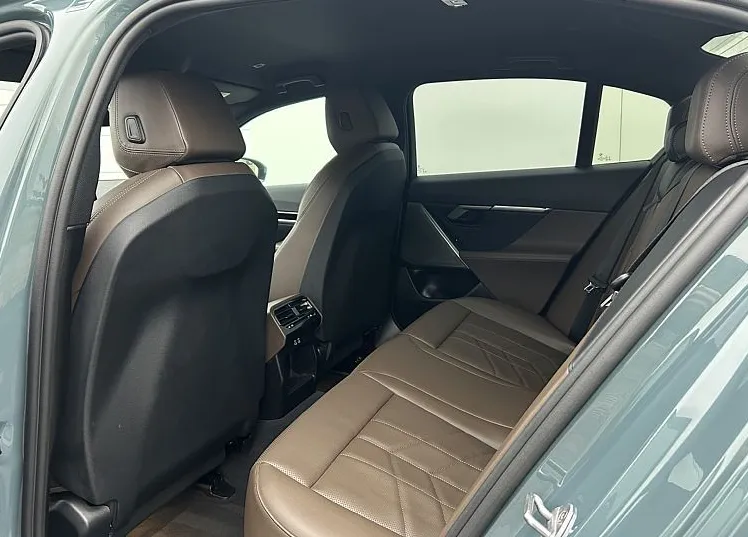 Zunanja slika - BMW Serija 5 - : 520i-M-OPTIK-VIRTUAL-NAVI-KAMERA-ALU19 - 10