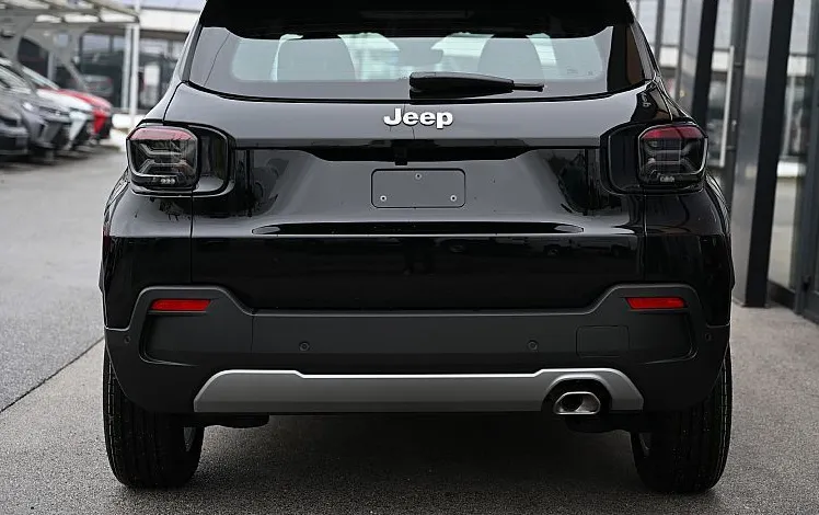 Zunanja slika - Jeep Avenger - 1.2 GSE 100 Altitude - 5