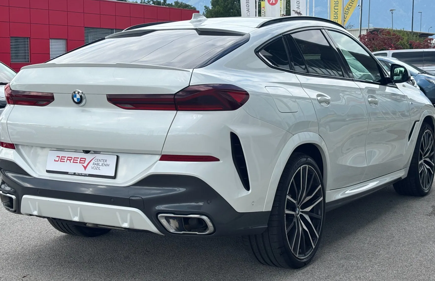 Zunanja slika - BMW X6 - serija : xDrive30d Avt.M SPORT - 5