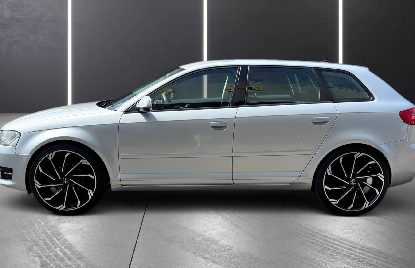 Zunanja slika - Audi A3 - 1.6 TDI MOŽNOST FINANCIRANJA BREZ POLOGA TOP - 4