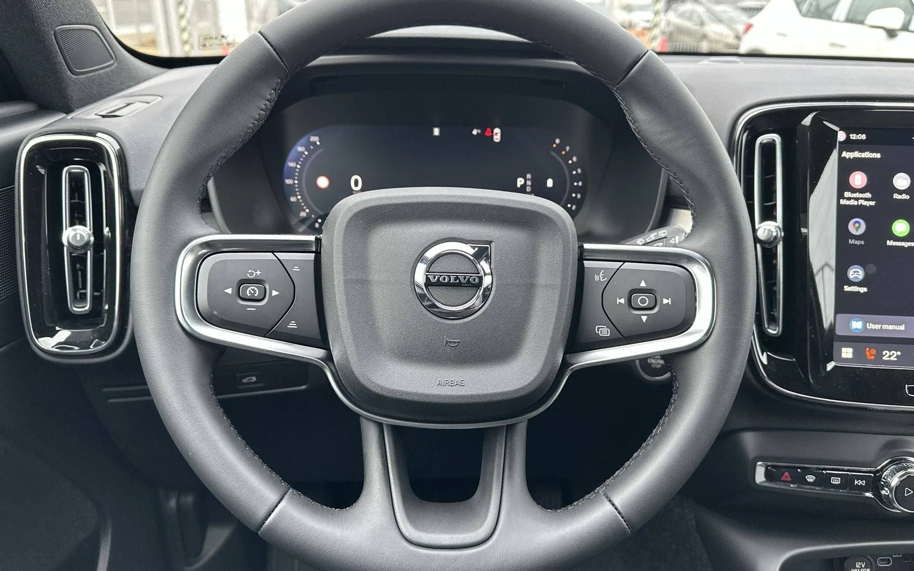 Zunanja slika - Volvo XC40 - B3 P Core AT DCT... - 13