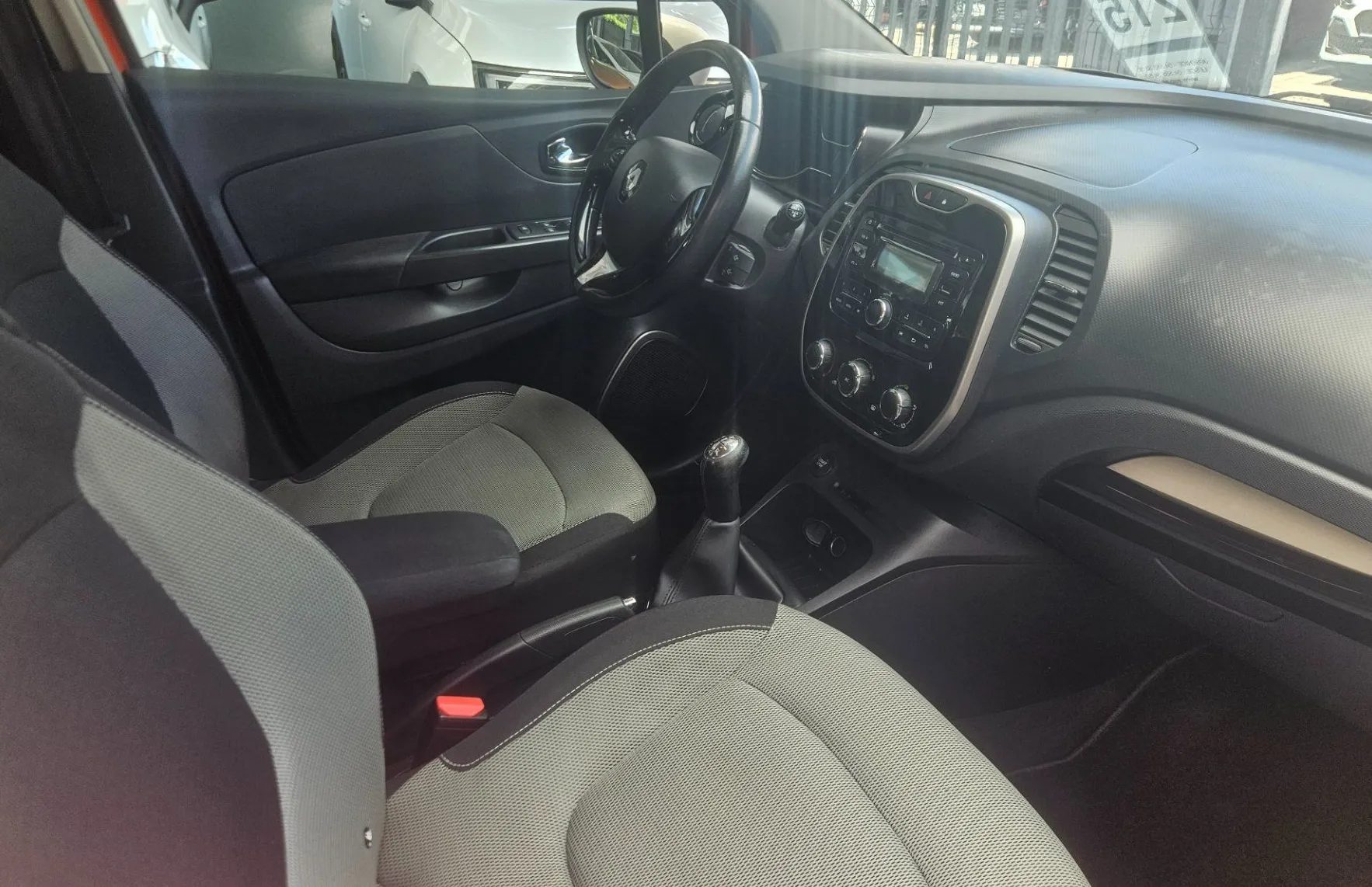 Zunanja slika - Renault Captur - TCe 90 Energy Expression - 8