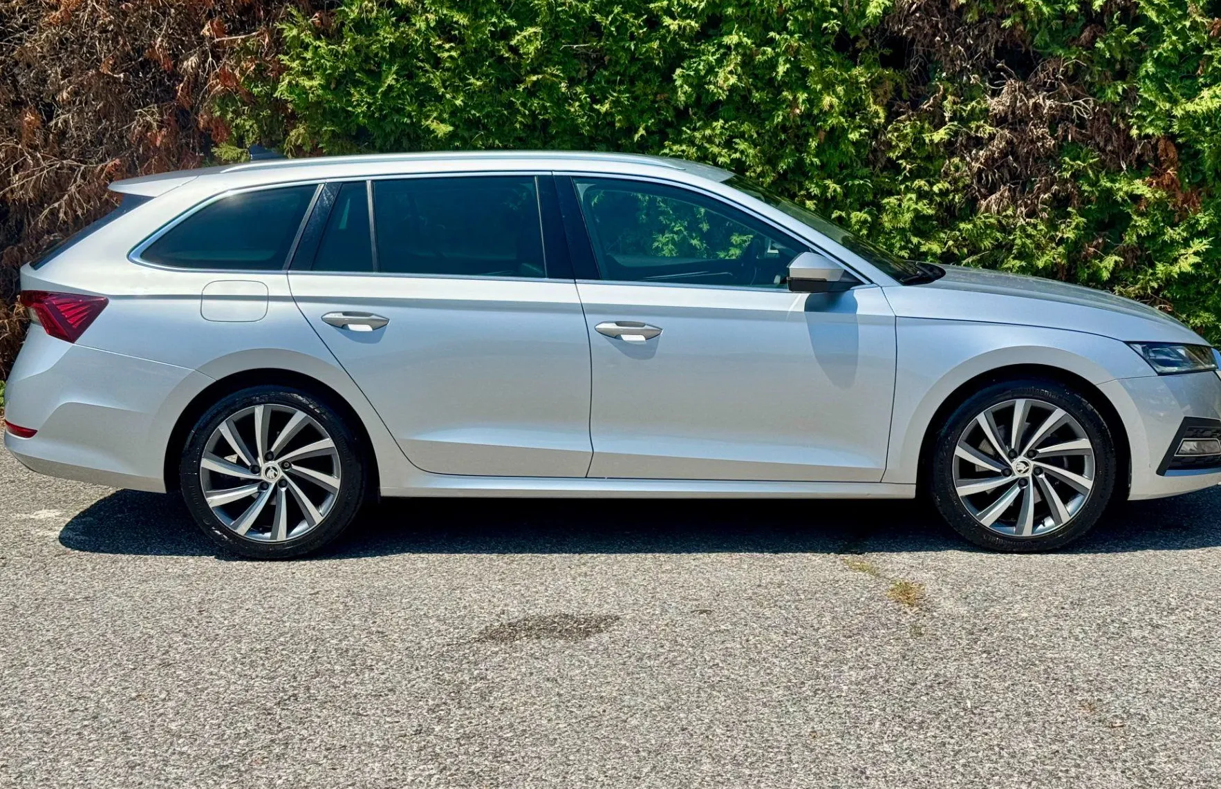 Zunanja slika - Škoda Octavia - Combi 2.0 TDI Style DSG WEBASTO ACC HEAD-UP - 4