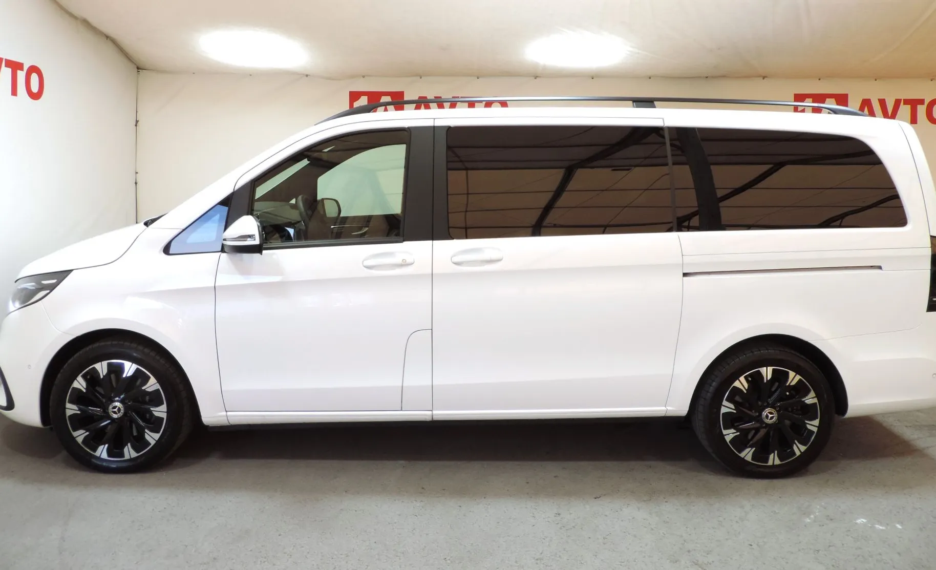 Zunanja slika - Mercedes-Benz V-Razred - V 300 d Style dolgi Avt. LED-ACC-7.SEDEŽEV-KAMERA - 8