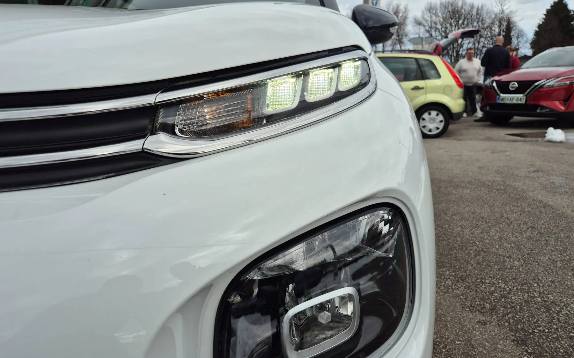 Zunanja slika - Citroën C3 Aircross - FEEL°BLUEHDI°LED°2.LAST°NAVI°PDC°TOUCH°LANE ASSI.. - 16
