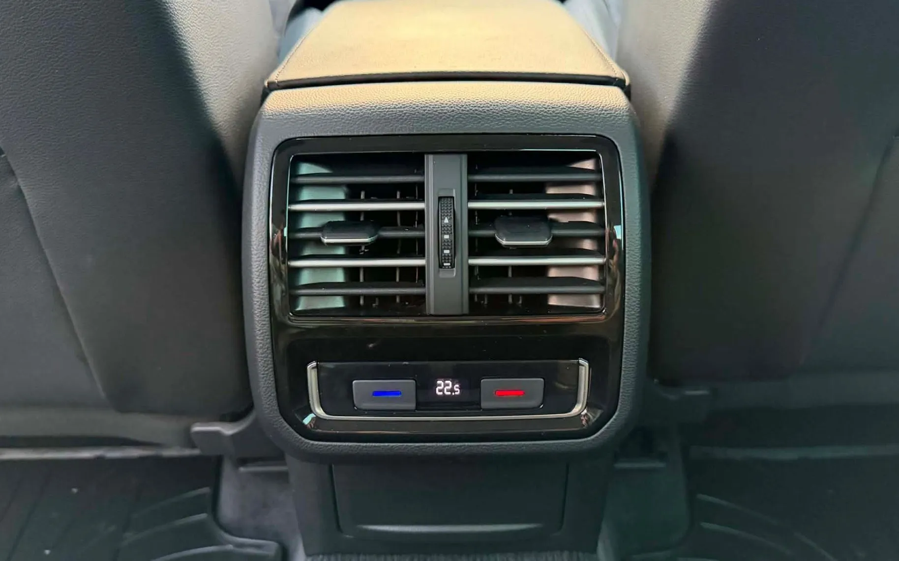 Zunanja slika - VW Passat - 2.0 TDI-4X4-DSG-R LINE-VIRTUAL-LIZING ZA TUJCE- - 17