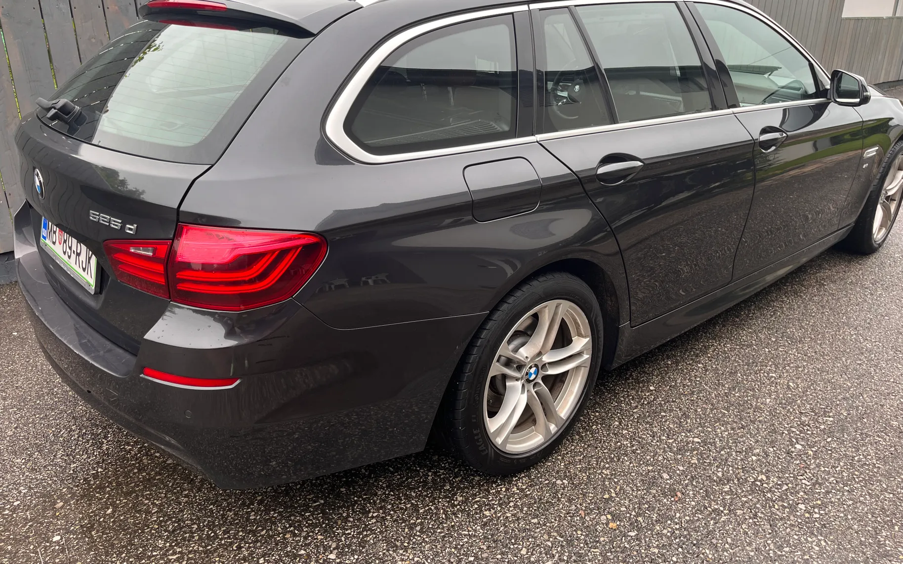 Zunanja slika - BMW Serija 5 - 525d xDrive touring Avt. - 2