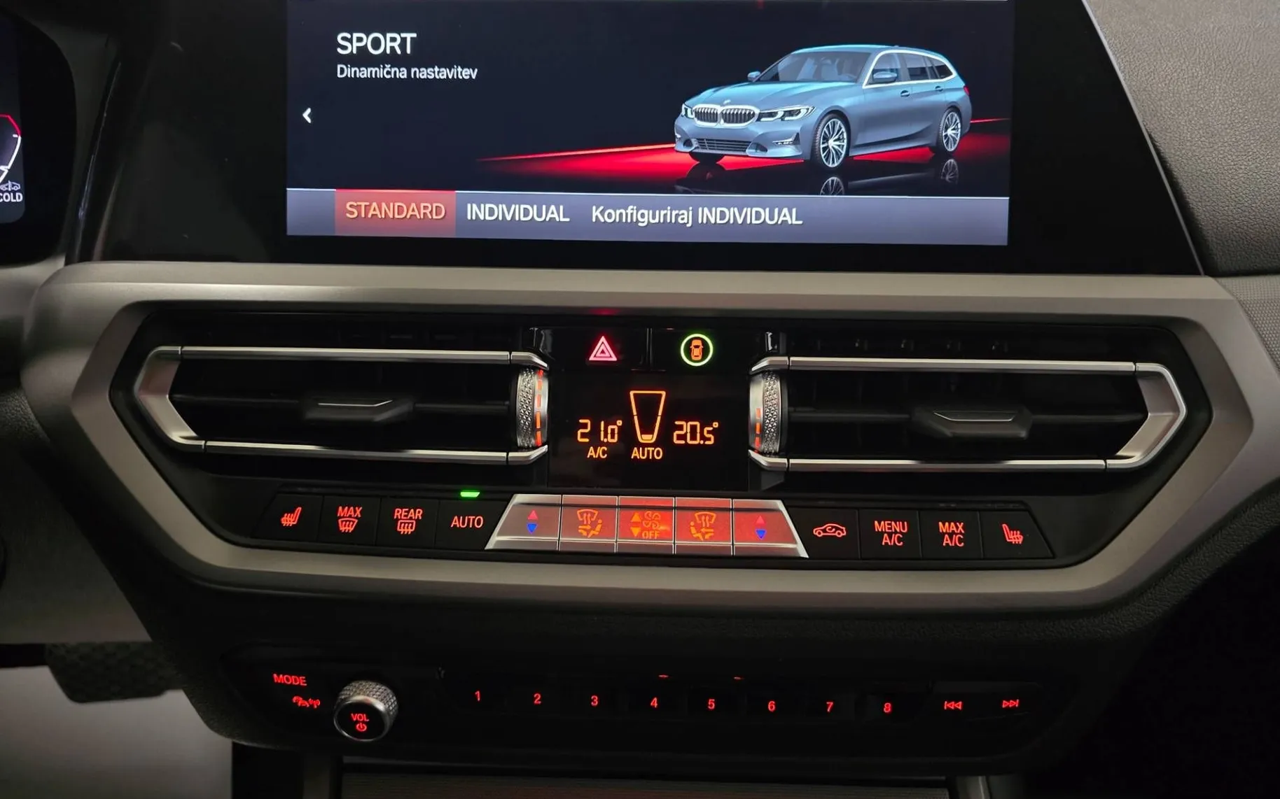 Notranja slika - BMW serija 3 Touring: - 320d Touring Advantage Avt- Laser.asist.HiFi.ALU18 - 13