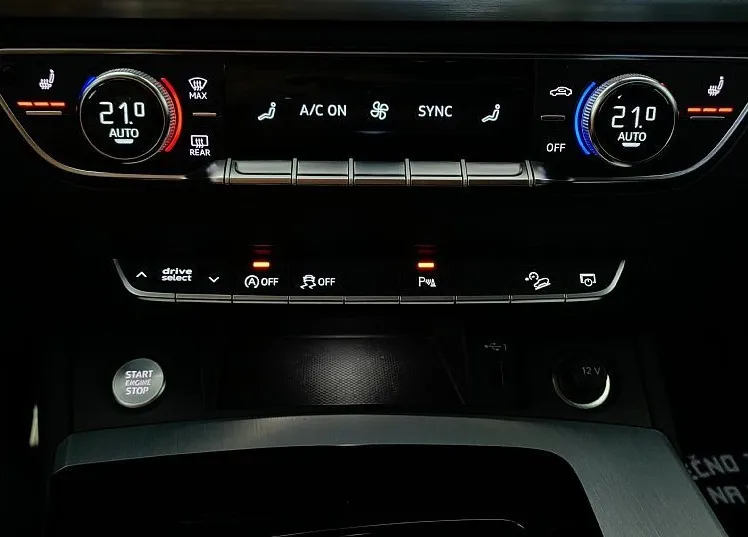 Zunanja slika - Audi Q5 - 40TDI-Q-3X-S-LINE-1.LAST-SLO-ZRAČNO-MATRIX-KAMER- - 19