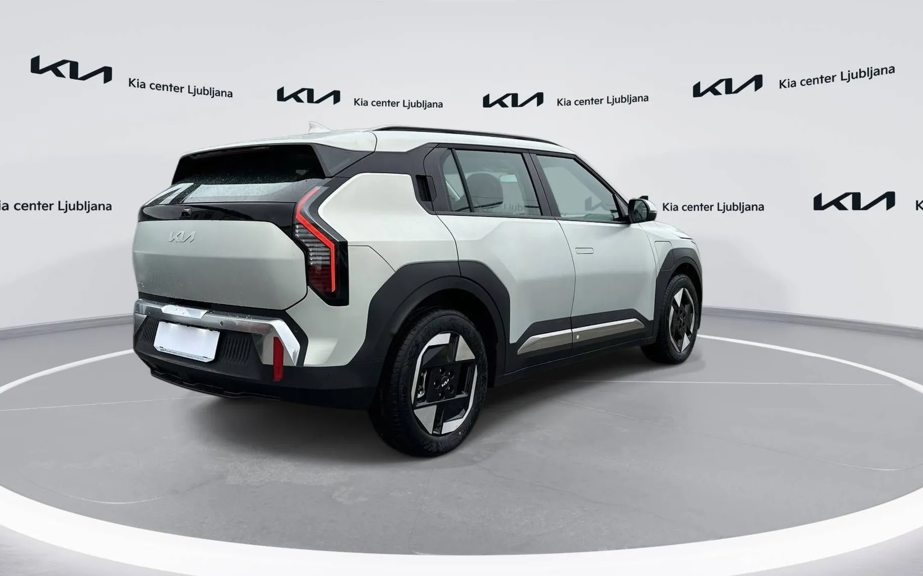 Zunanja slika - KIA EV3 - SKY 58.3 kWh baterija... - 5