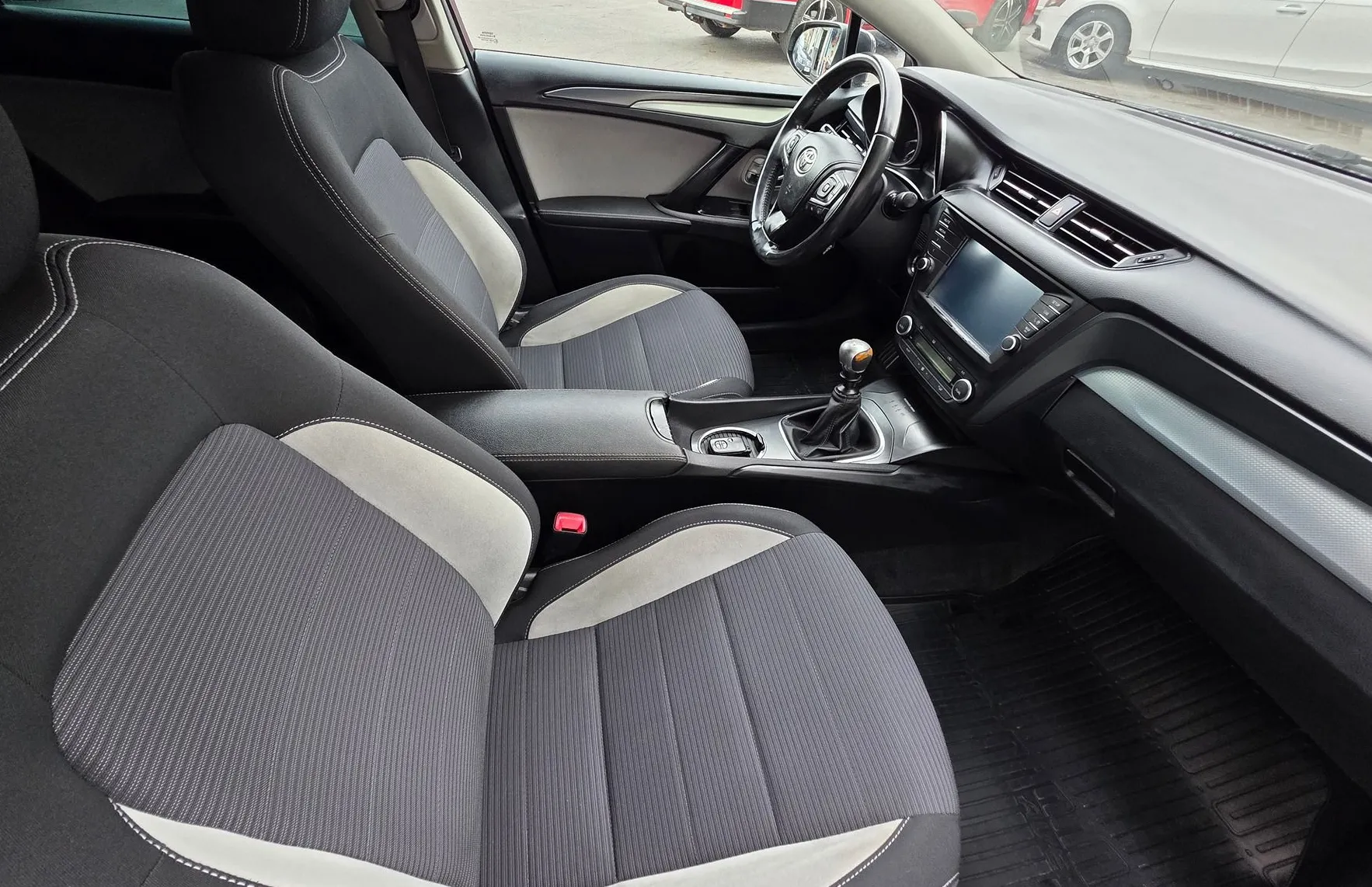Zunanja slika - Toyota Avensis - 1.6 D-4D STYLE ALU PLATIŠČA-LED-KAMERA - 10