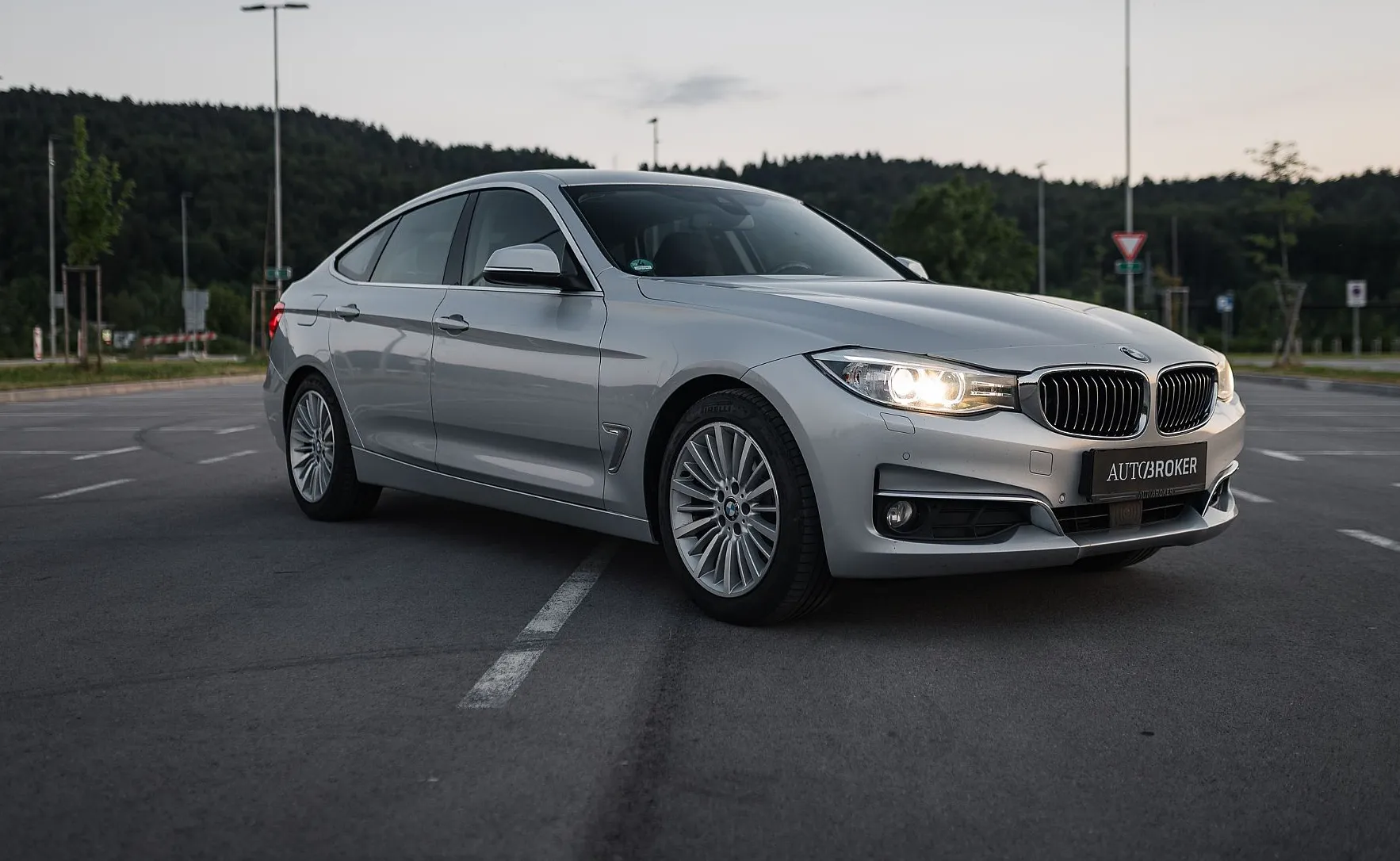 Zunanja slika - BMW Serija 3 - Gran Turismo: 320d xDrive  ACC XEN HUD NAV PDC 18 G6M  Z - 3