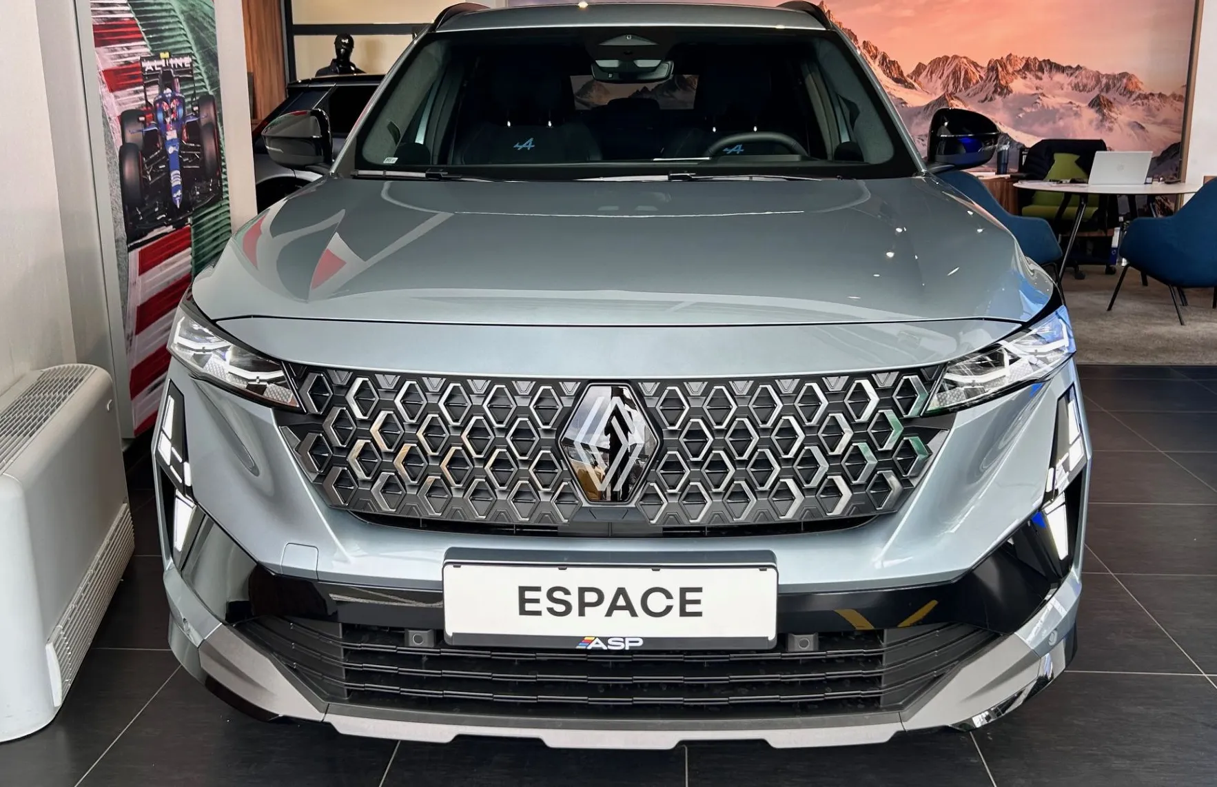 Zunanja slika - Renault Espace - Esprit Alpine E-Tech hybrid 200 - 2