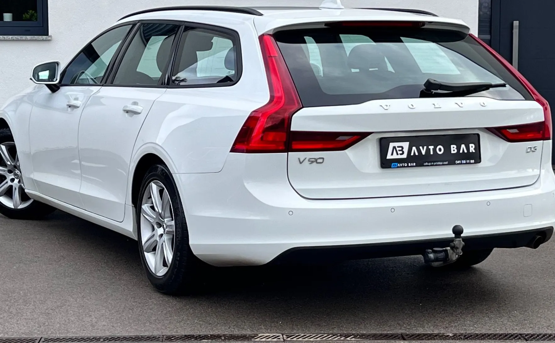 Zunanja slika - Volvo V90 - 2.0D+ACC+FULL LED++NAVI+PDC+KLJUKA+NOVE PNEVMATI.. - 6