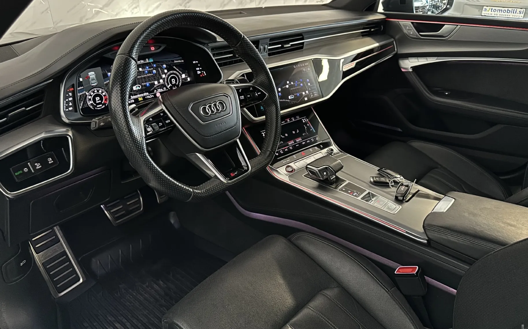 Notranja slika - Audi RS7 - 4.0 TFSI |SoftC|NightV|HUD|Masaža|Hlajenje|ACC| - 10