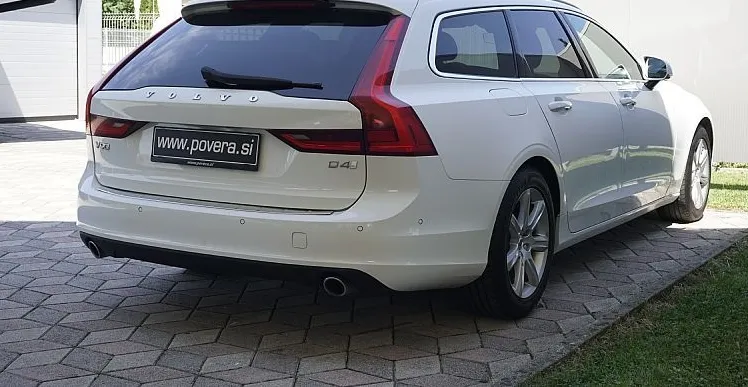 Zunanja slika - Volvo V90 - D4 A Momentum+FULL Led +Memory+360 kamera+Priklop - 7