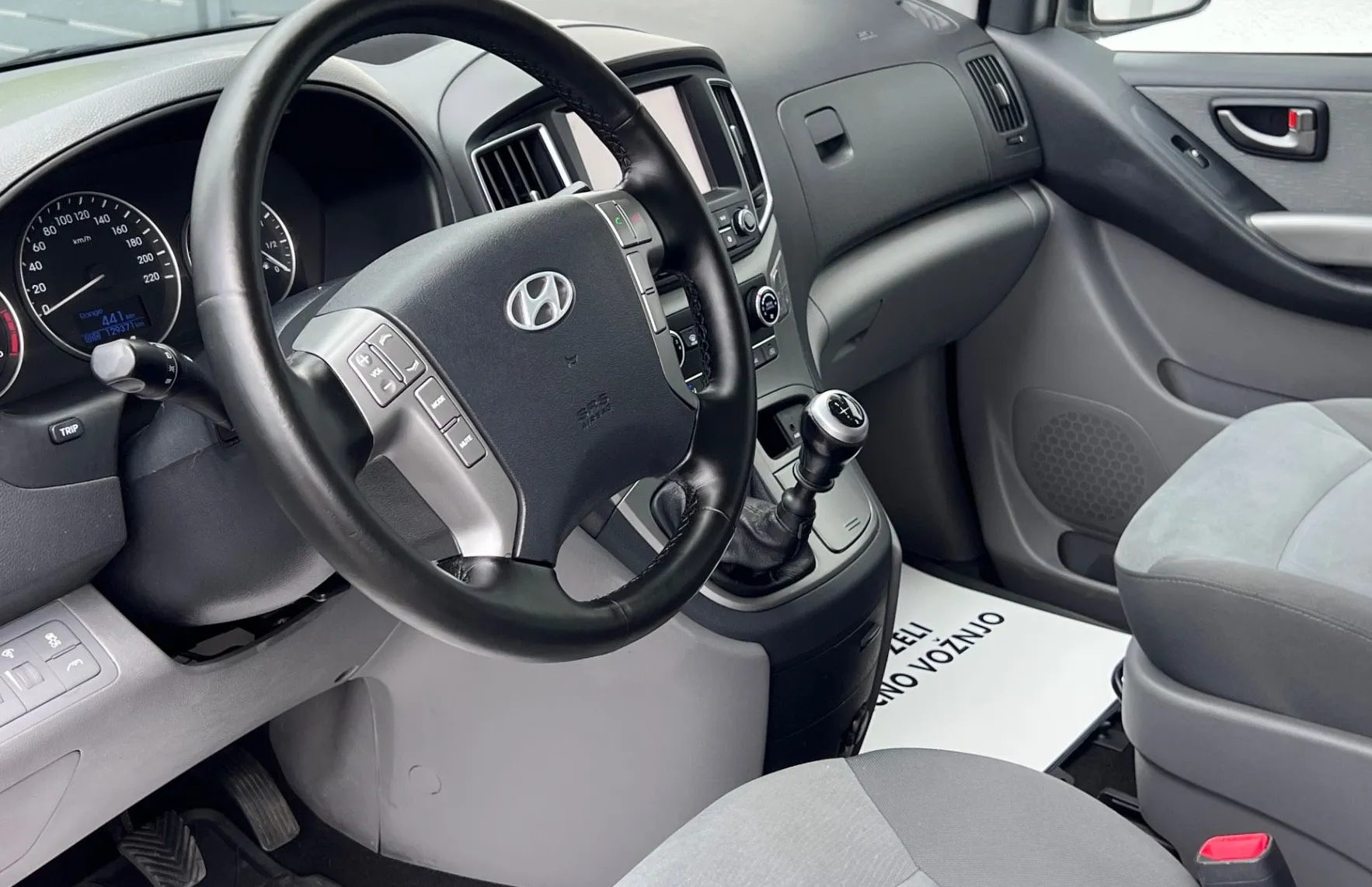 Zunanja slika - Hyundai H-1 - 2.5 CRDi+8SED+R.KAMERA+NAVI+3CONSKA KLIMA... - 11