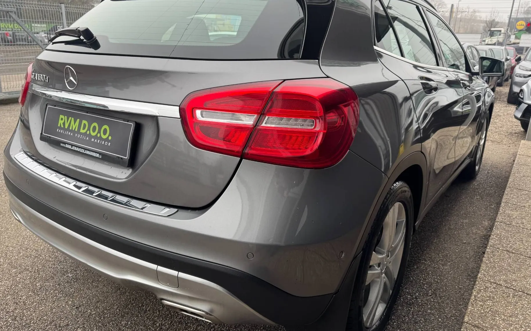 Zunanja slika - Mercedes-Benz GLA-Razred - STYLE°1.LAST°SLO°LED°DIG.KLIMA°PARK.SEN°96.000 KM - 5
