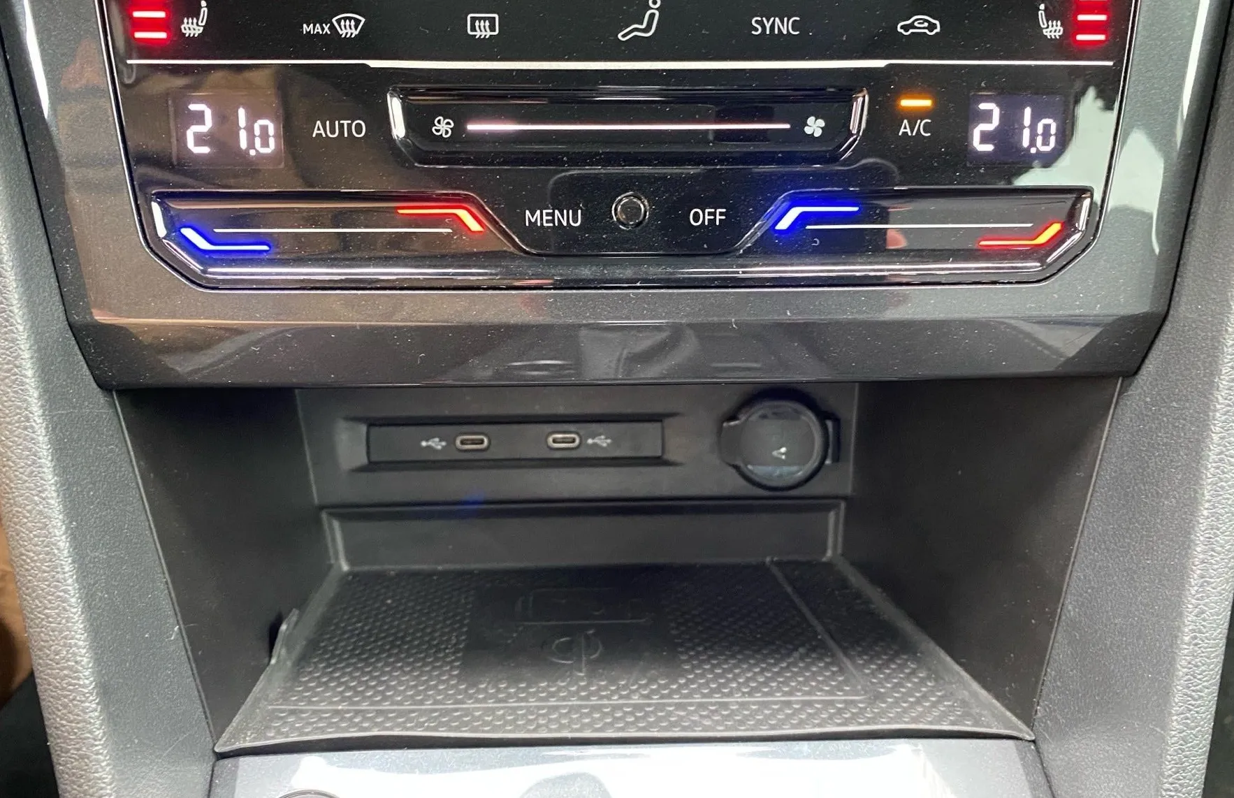 Zunanja slika - Seat Tarraco - 2.0 TDI 110KW STYLE DSG-PANORAMA-KAMERA-ACC.... - 15