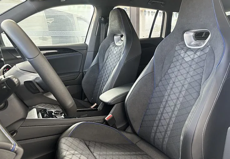 Zunanja slika - Volkswagen Tiguan - R-Line 1.5 eTSI DSG-KLJUKA-BLACK STYLE- - 9