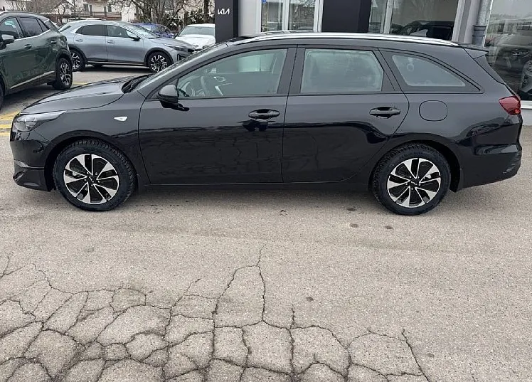 Zunanja slika - KIA Ceed - SW 1.5 T-GDi LX Champion+ ISG. M T 103 kW - 5