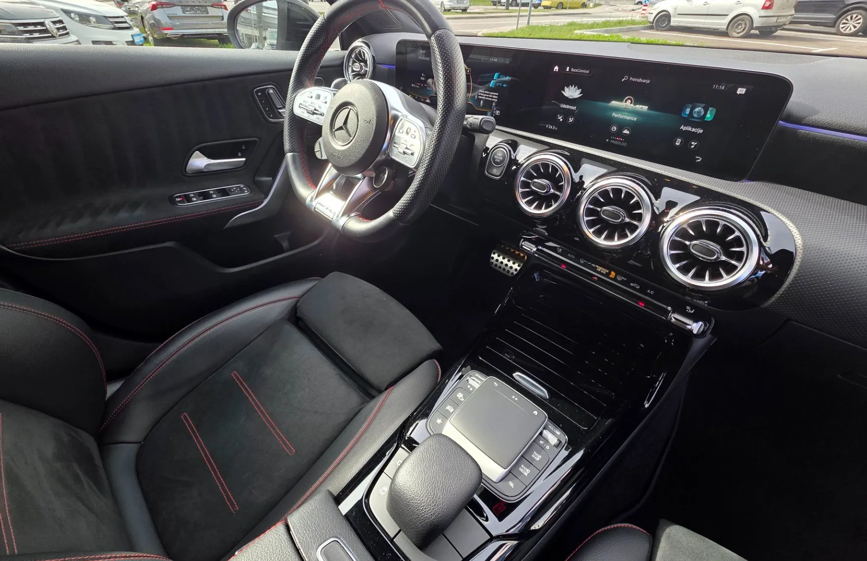 Zunanja slika - Mercedes-Benz A-Razred - A 35 AMG 4MATIC Advance Avt. SLO. beri opombe - 9