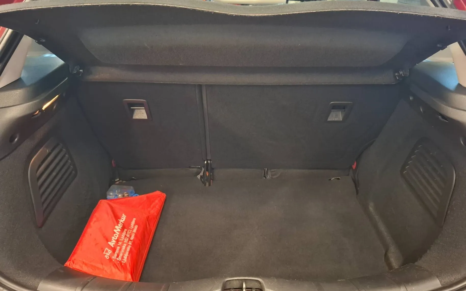 Notranja slika - Citroën C3 - 1.2 VTi PureTech Exclusive KREDIT BREZ POLOGA - 8