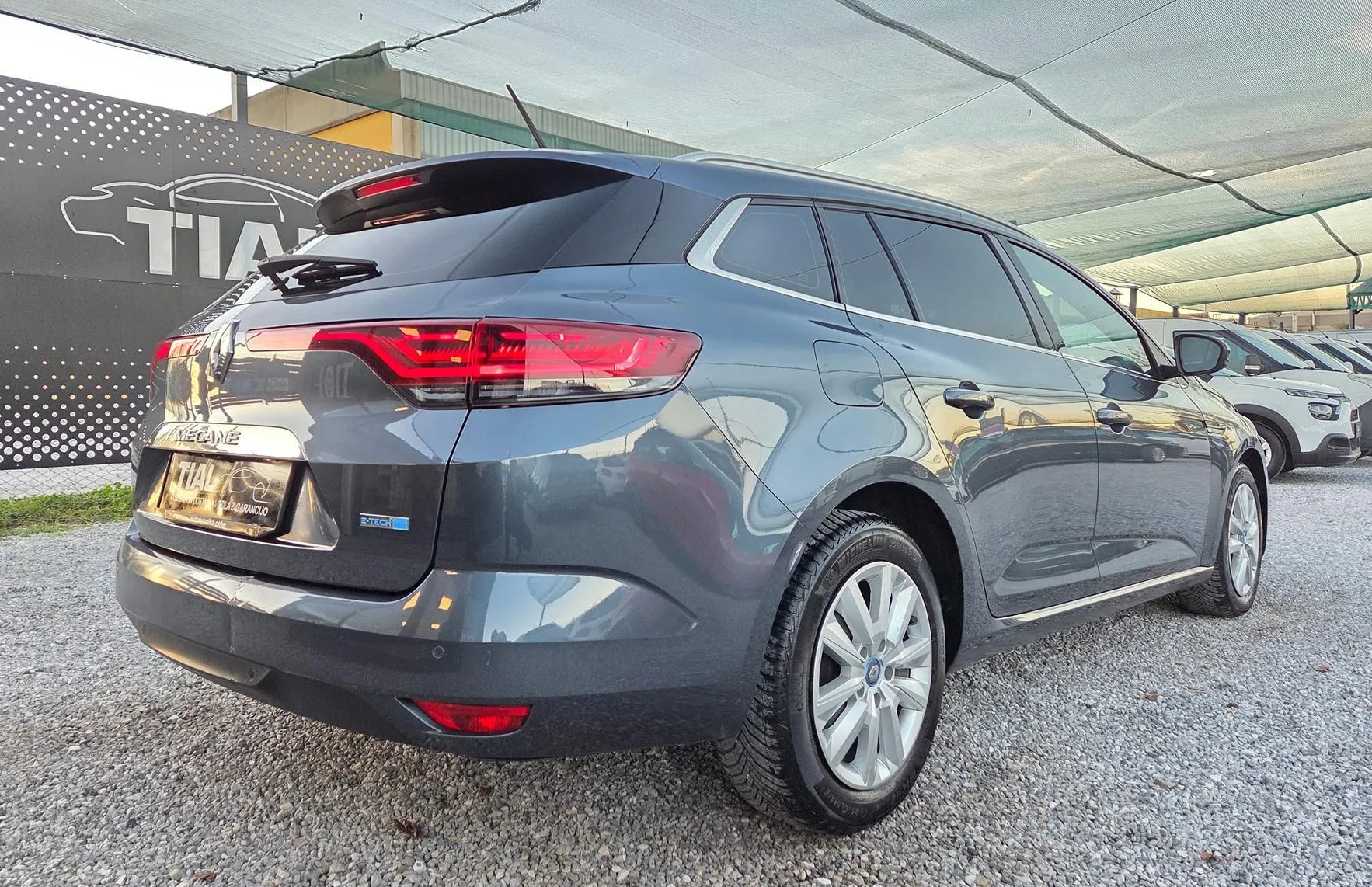Zunanja slika - Renault Mégane - Megane 1.6 AVT ELEKTRIKAHYBRID-VIRTUAL-LED-NAVI-ACC-2XPDC - 5