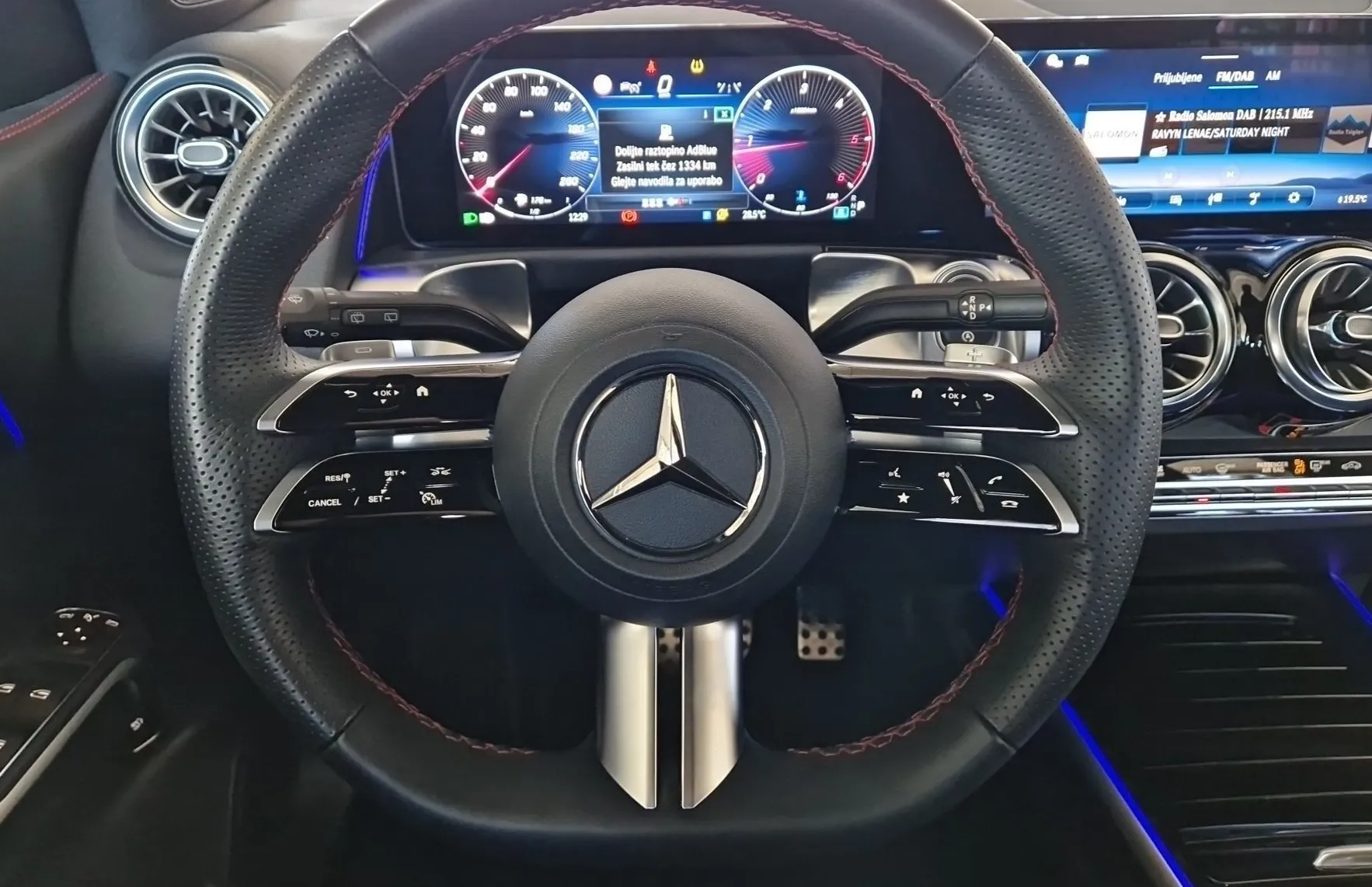 Zunanja slika - Mercedes-Benz GLB-Razred - GLB 200 d AMG Line Avt. - 7