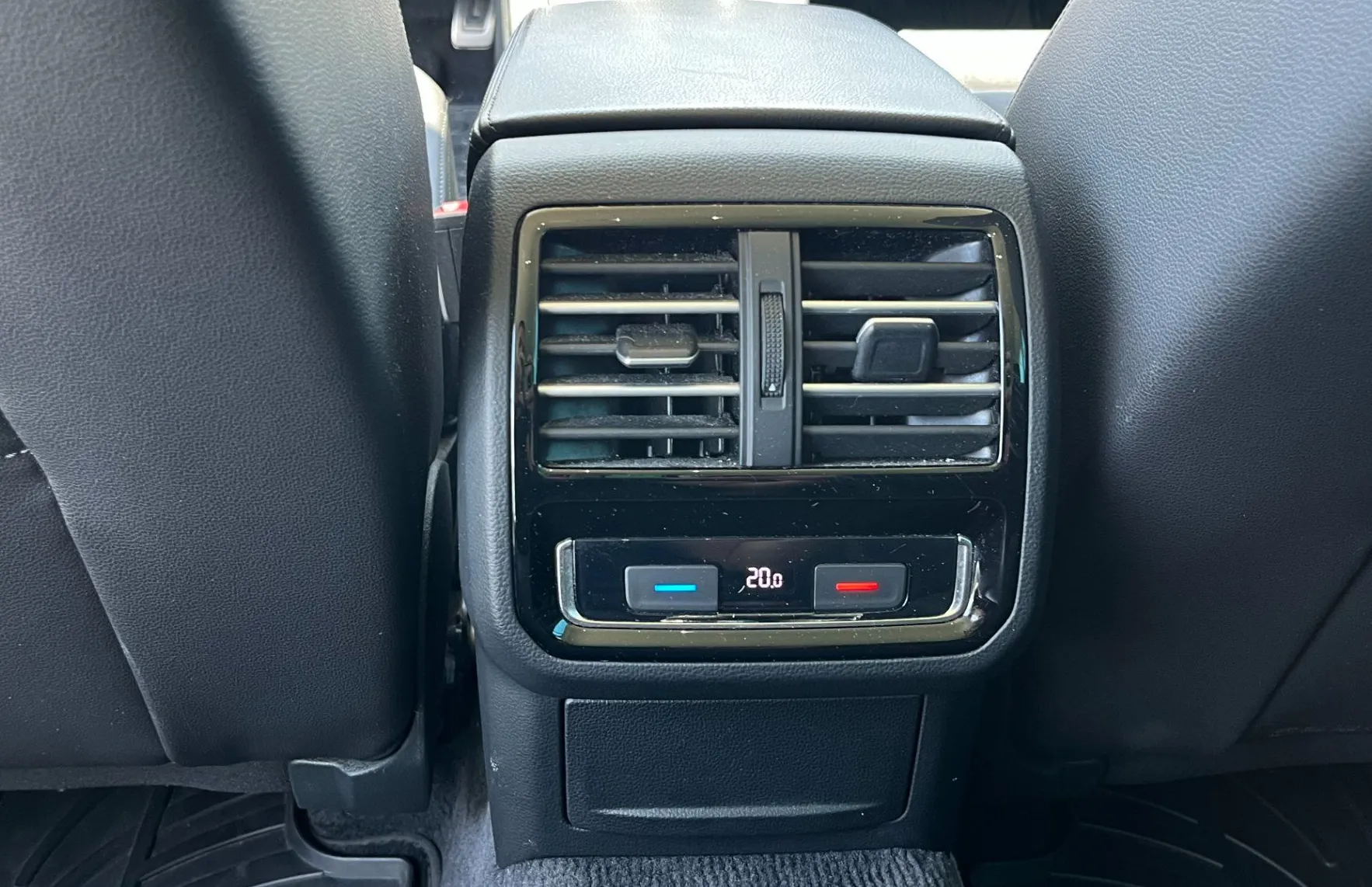 Zunanja slika - VW Passat - Variant 2.0 TDI BMT Highline DSG.DYNA. LED.ACC.MASAŽ. - 10