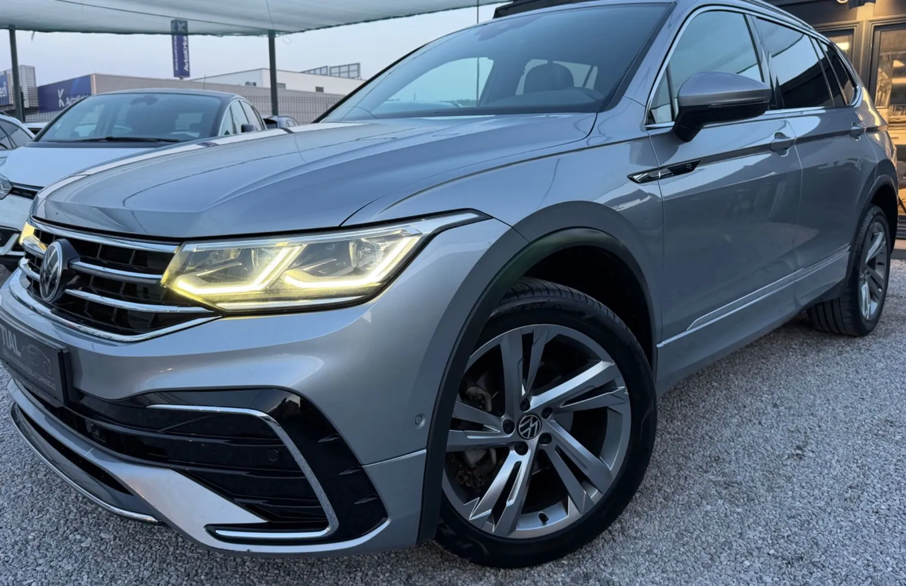Zunanja slika - Volkswagen Tiguan Allspace - 4motion-2.0 TDI-R-Line-DSG-PANO-MRTVI KOTI-VIRTUA - 1
