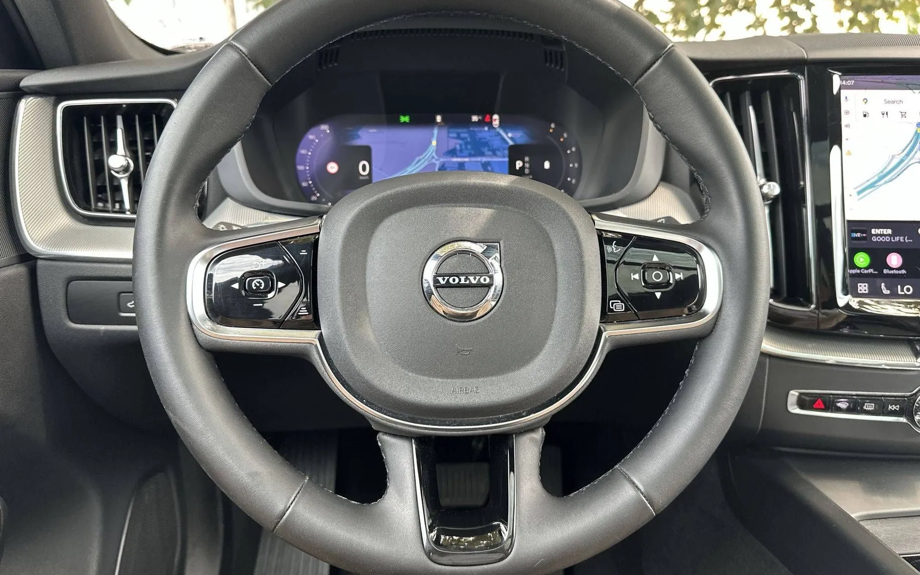 Notranja slika - Volvo XC60 - B4D AWD Plus Dark Avt. - 14
